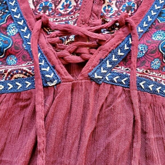 🔺️NWT Jolt Maroon Peasant Top w/Long Bell Sleeves Medium - Picture 4 of 11